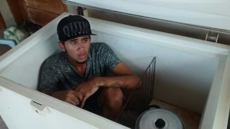 bandido-dentro-do-freezer