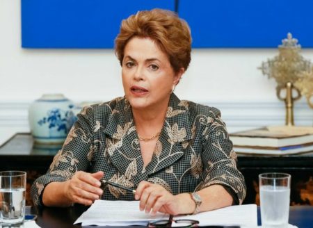 previsao-e-que-dilma-seja-notificada-pelo-senado-sobre-afastamento-de-18